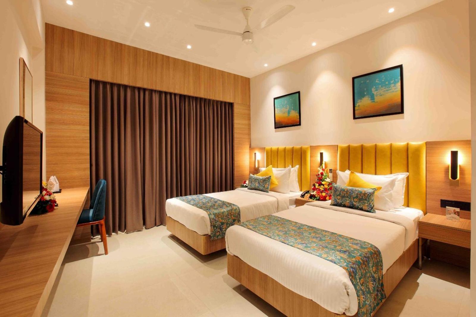 Park Residency Ayarkunnam Hotel Pullappalli Ngoại thất bức ảnh