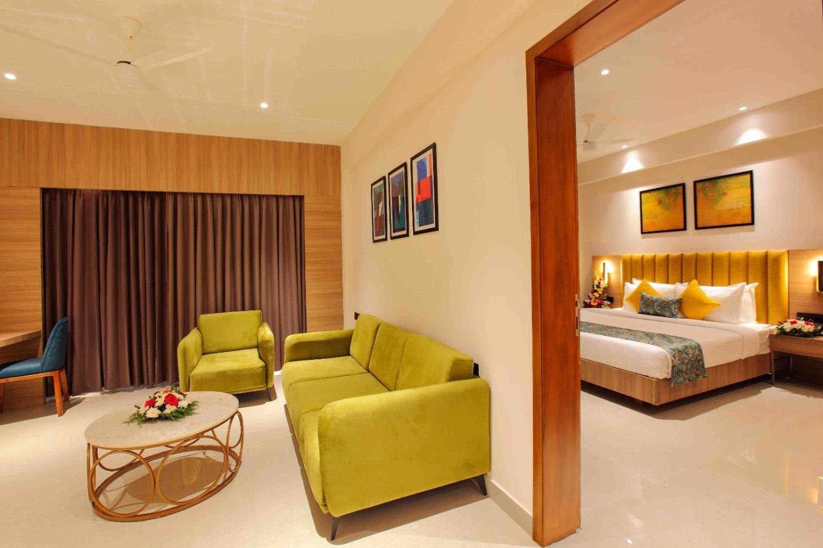 Park Residency Ayarkunnam Hotel Pullappalli Ngoại thất bức ảnh
