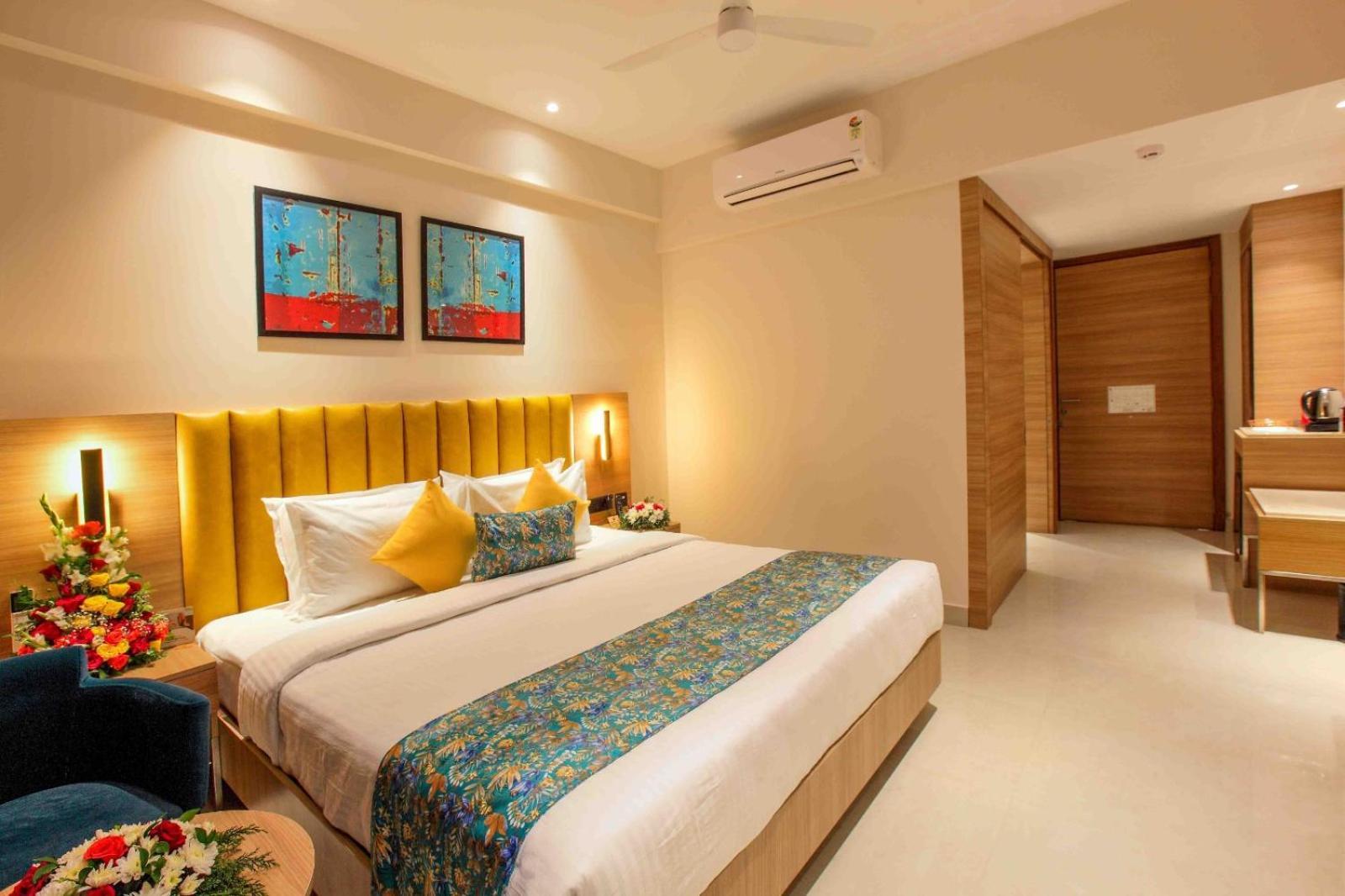 Park Residency Ayarkunnam Hotel Pullappalli Ngoại thất bức ảnh